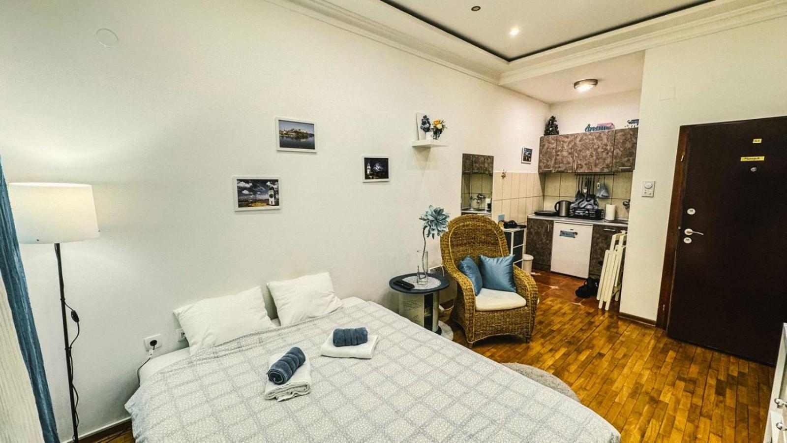 Fedra Appartement Novi Sad Kamer foto